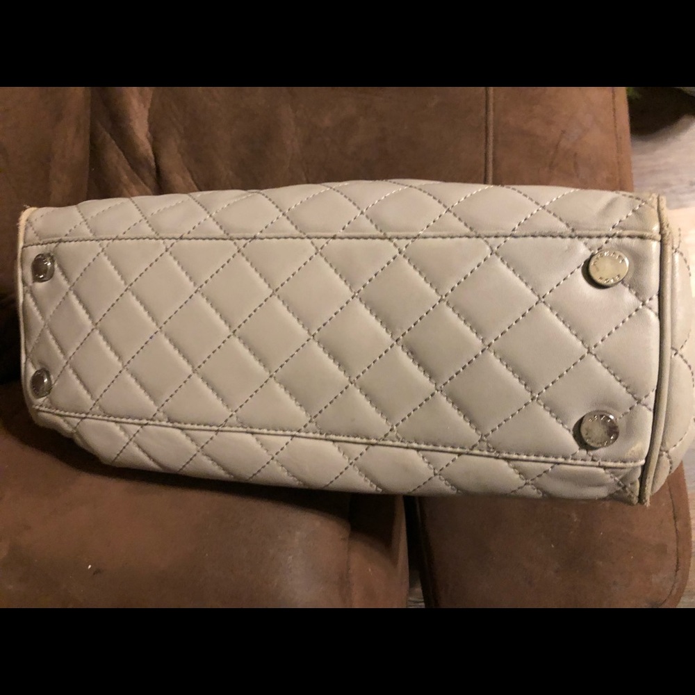 Michael Kors Susannah Gray Purse - Picture 5 of 7
